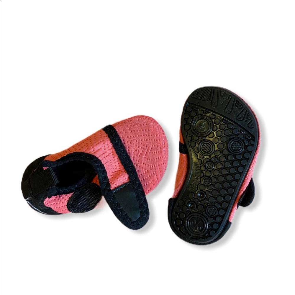Beach shoes